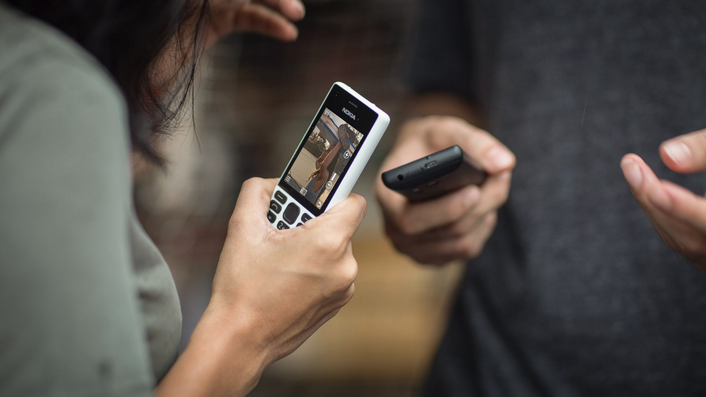 Dumb Phone 2023