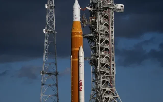 Artemis II Rocket at Pad 39B – Launch Set for April 1, 2026