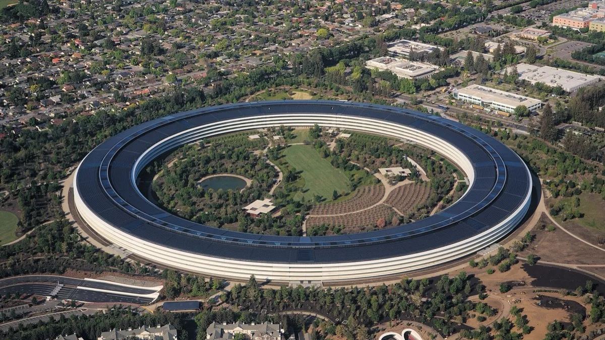 Aerial view of Apple's ring-shaped Apple Park headquarters in Cupertino, California