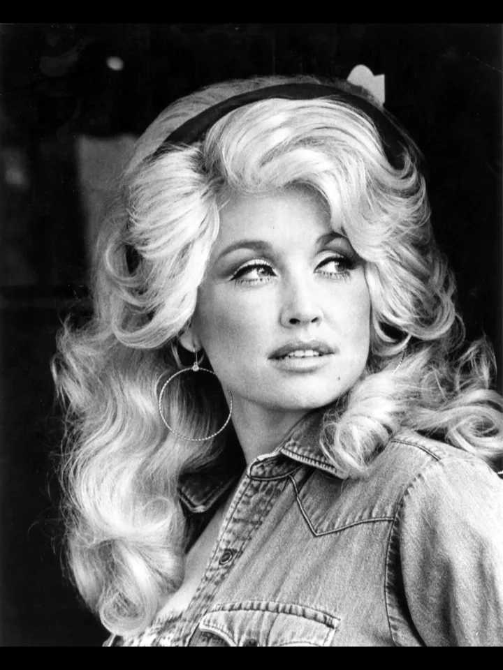 Dolly Parton's Husband, Siblings and Why She Had No Kids
