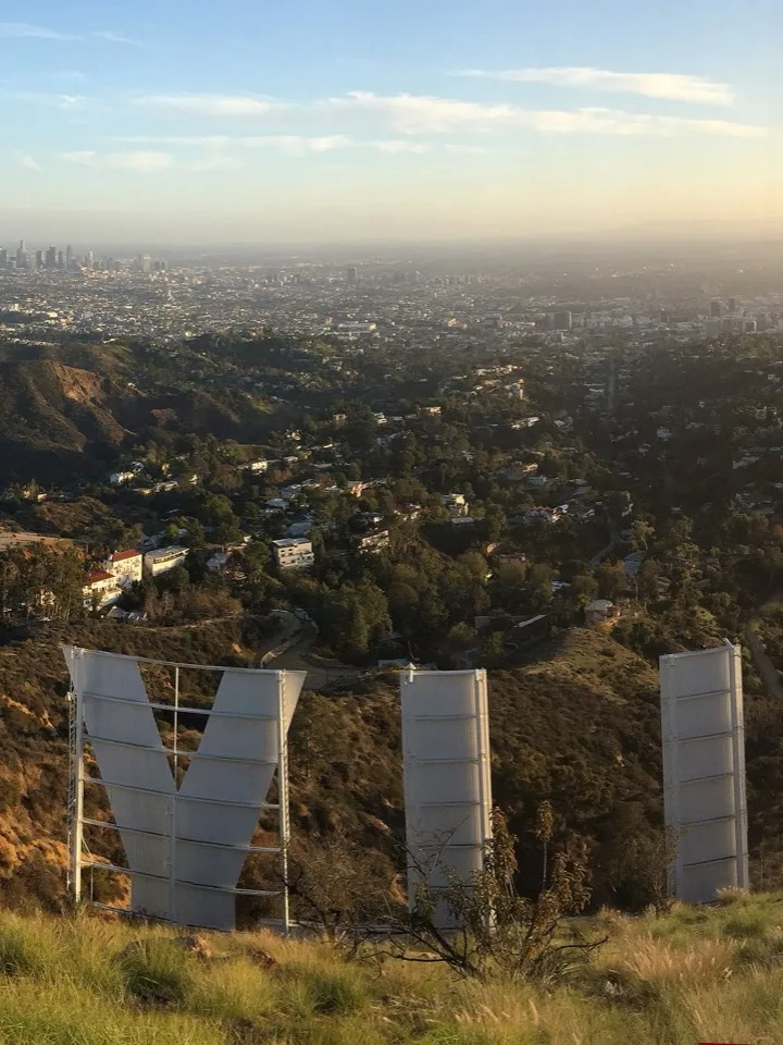 9 Hollywood Landmarks Every Movie Fan Should See