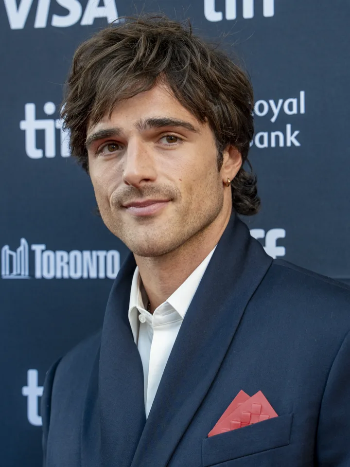 Jacob Elordi: Kendall Jenner, Net Worth and The Dog Stars