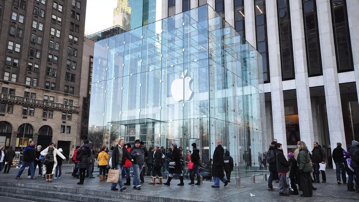 iPhone 18 Pro Pre-Orders Open September 12 at 5 a.m. PT, In Stores September 18