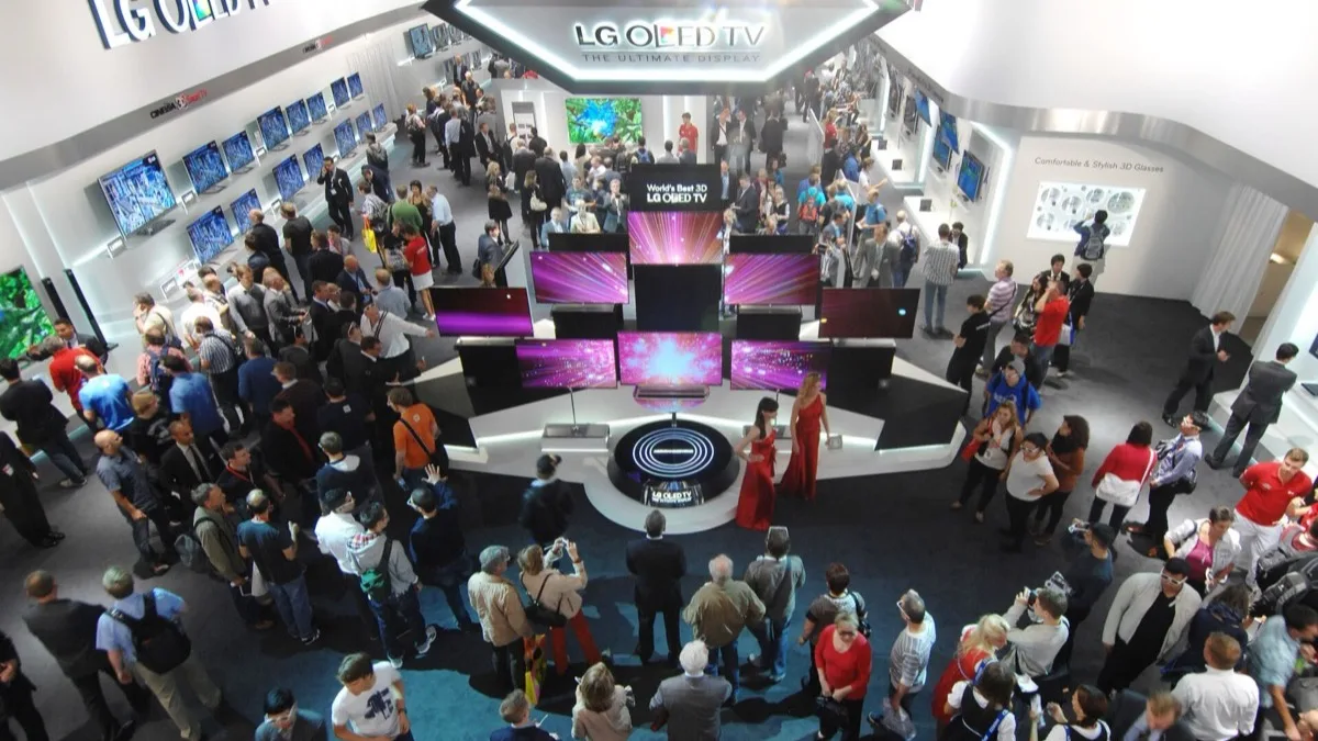 LG OLED TVs Logged Mic Audio in Standby and Scanned Home Networks, Researchers Find