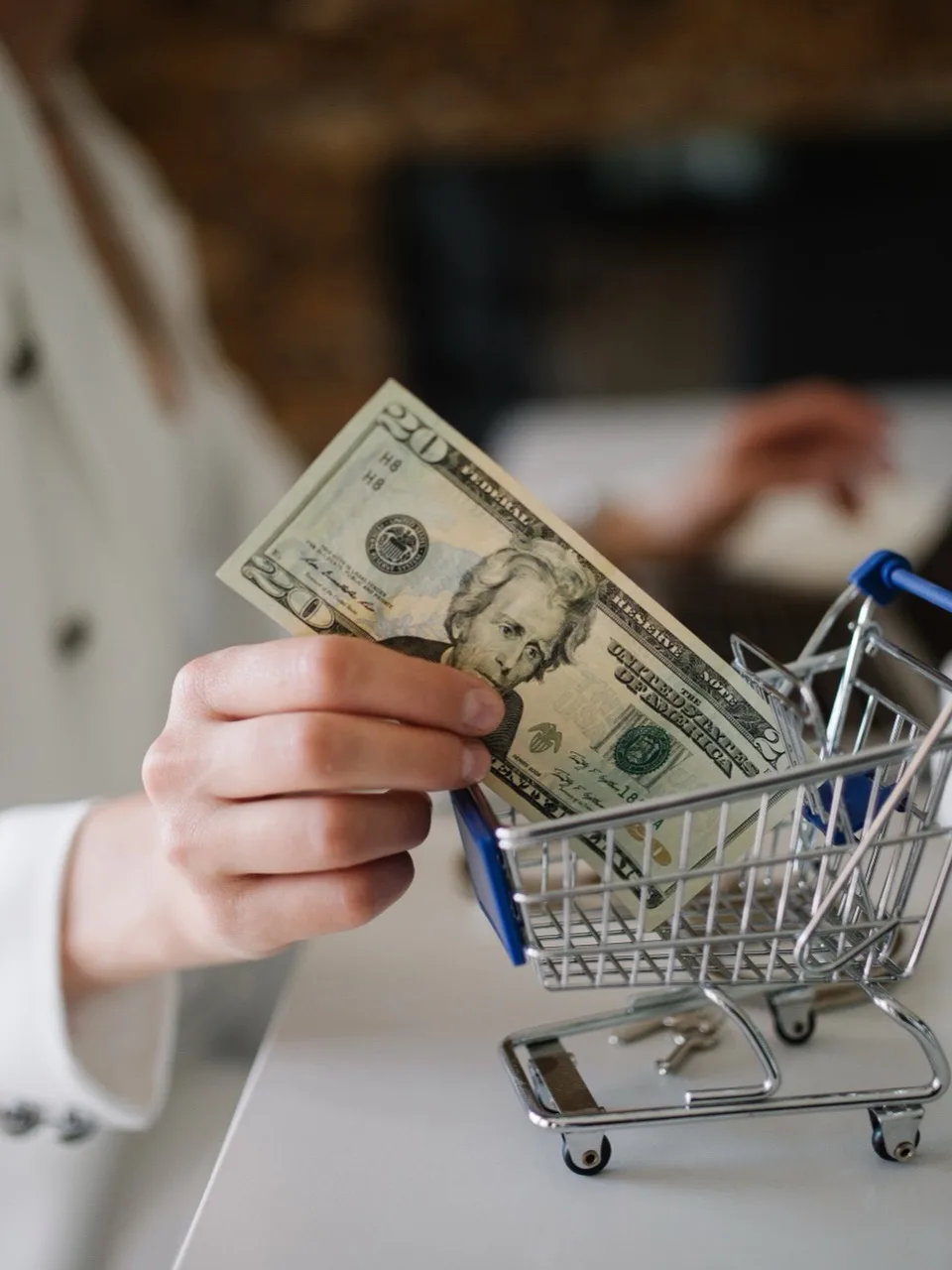 Price Drop Alerts: 9 Free Tools That Track Deals for You