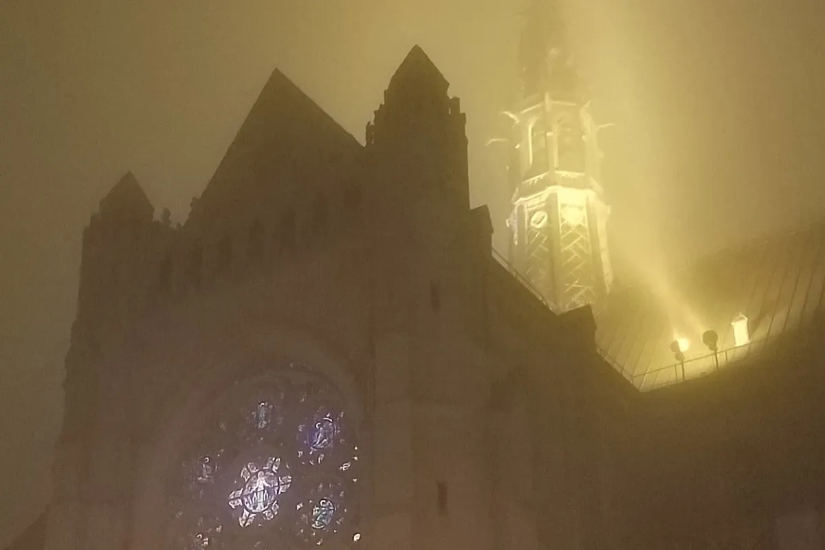 Grace Cathedral in San Francisco at night, in fog